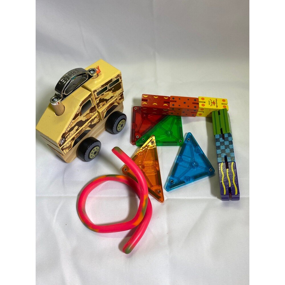 Toys Bundle 4 Different Things, 7 Different Pieces, J'adore Wood Truck, Fidgit
